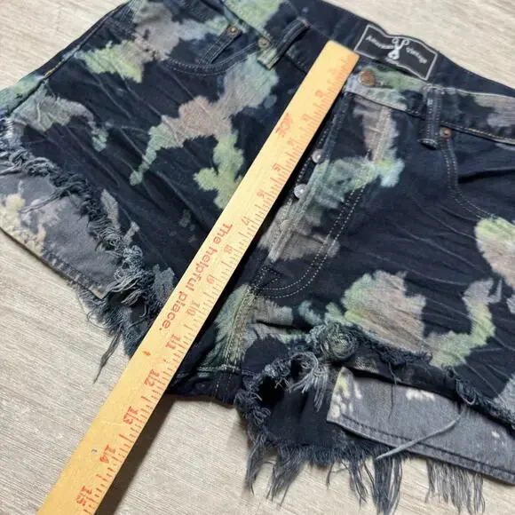Levi’s American Vintage Denim Distressed Shorts Tie Dye Splatter Cut Off Size 31 - Picture 6 of 7